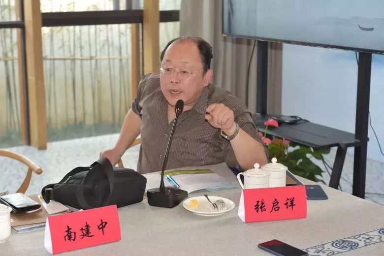 张启祥 南京宏观经济学会副会长,秘书长项目建设上,规划要优先于招商