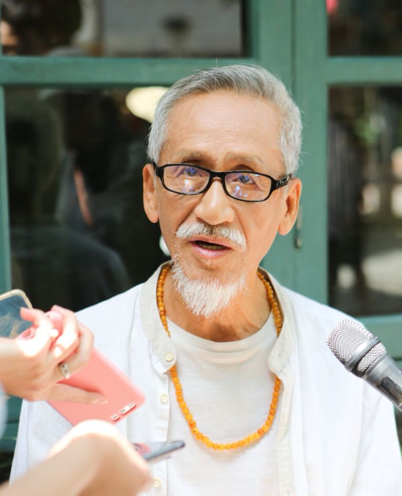 陈彼得拍摄幸福成都mv感动不已站在成都的街上满满的幸福