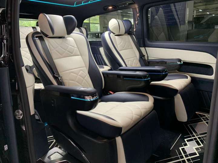 lunaiauto陆耐酷车航空座椅米蓝色搭配实景拍摄