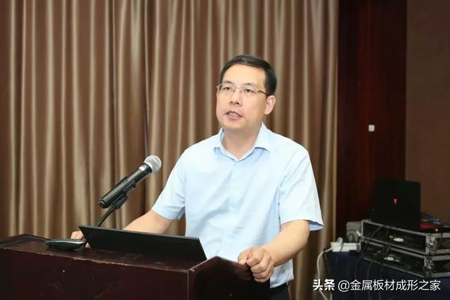 工艺线改造升级与投建规划君禾机电总经理谢志超介绍粉末涂装新工艺