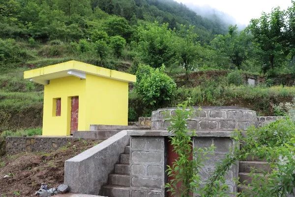 南沟村新建的蓄水池