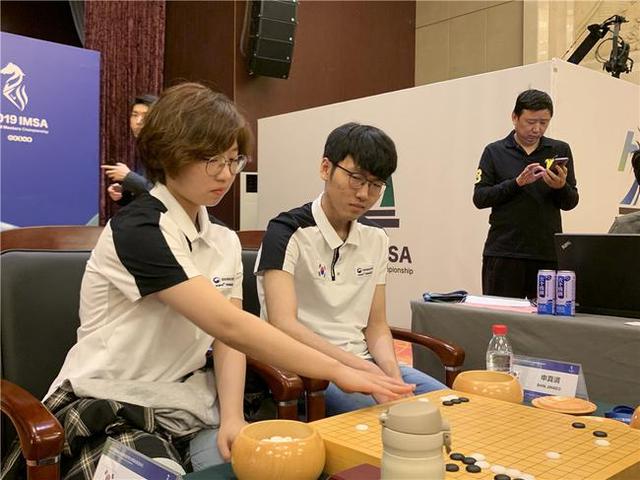 双人赛首轮中韩激战芈昱廷於之莹组合憾负出局