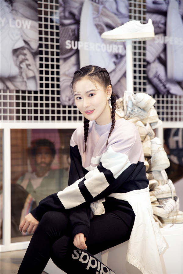 潘一祎作为演艺圈里的新人,也将陆续为大家带来自己