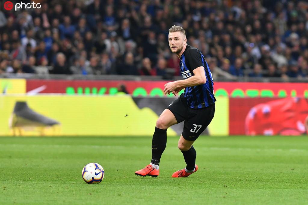 国米官宣续约铁闸至2023年 复兴中坚留守梅阿查