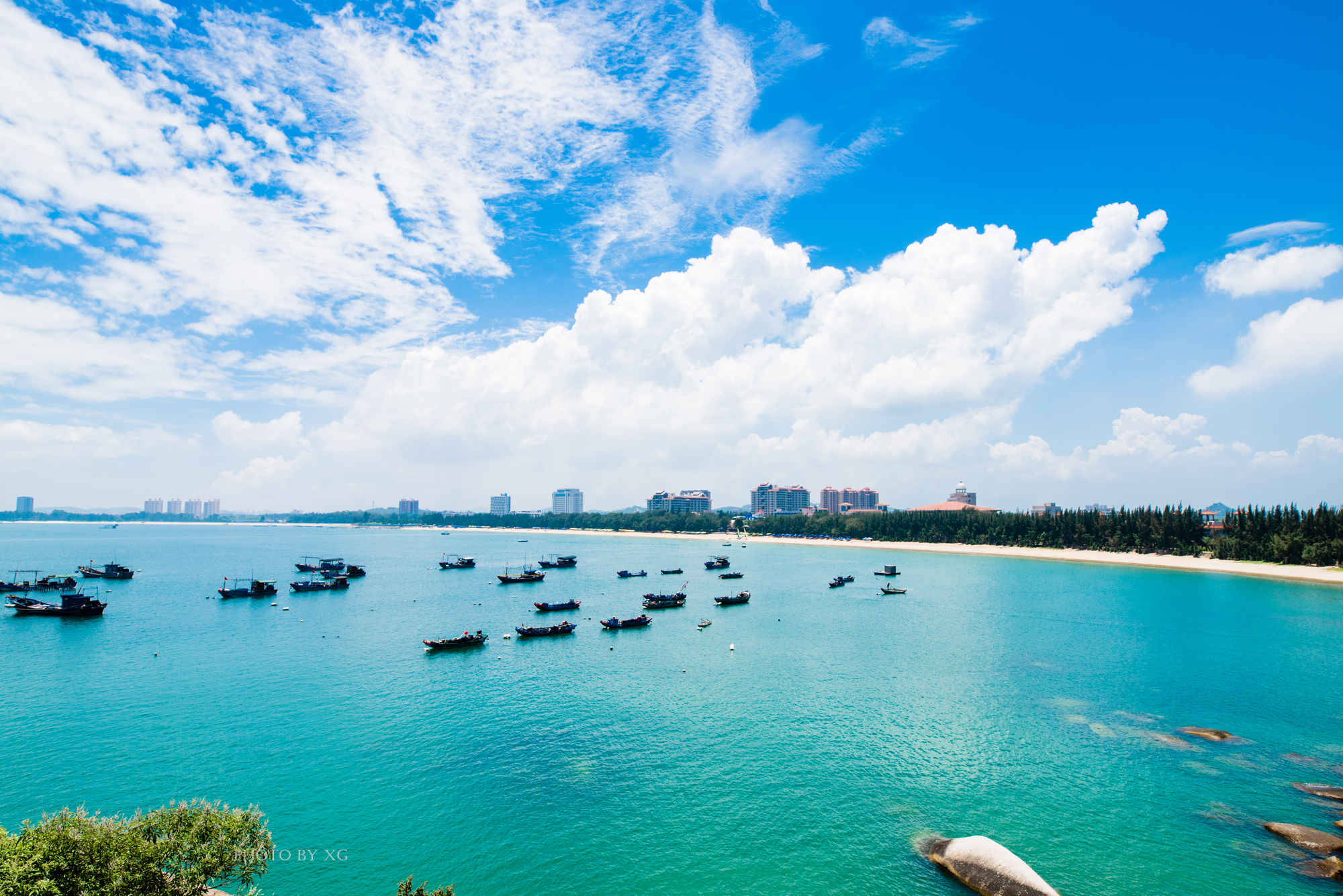福建漳州最美的海滩,天蓝海阔沙白水净,被誉为中国的夏威夷