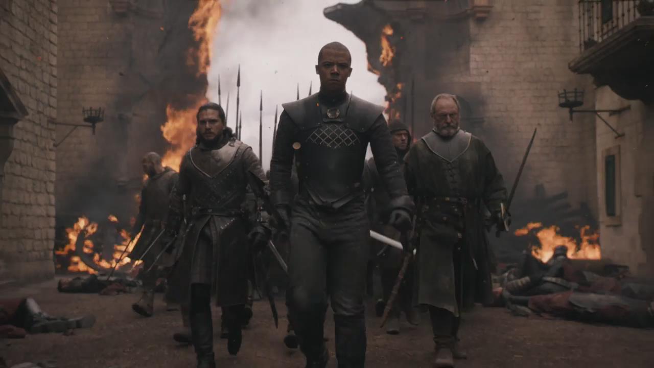 意义的黄金军团,帅不过三秒,就被巨龙和无垢者北方联军冲击得支离破碎