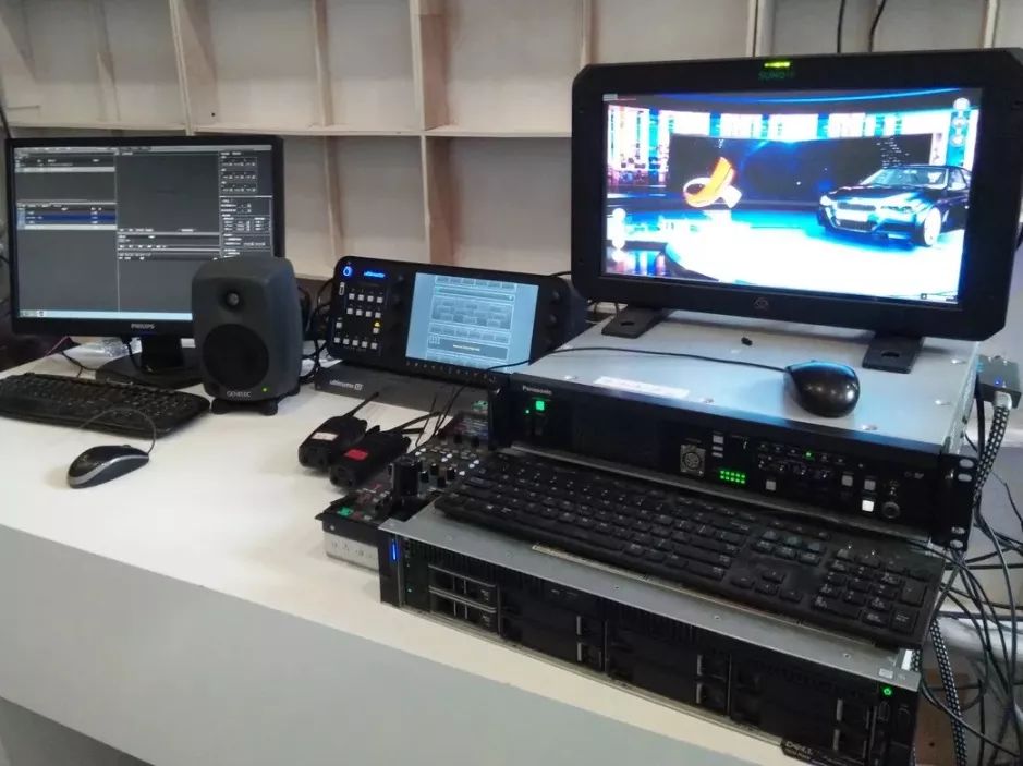 省领导亲自体验 | 新奥特果壳4K虚拟演播室系统亮相江西广电展区受热捧