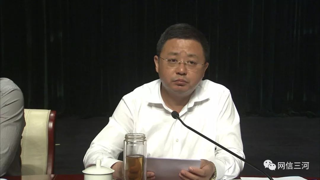 刘连杰在会议上讲话,他要求,要统一思想,提高政治站位,充分认识到开展