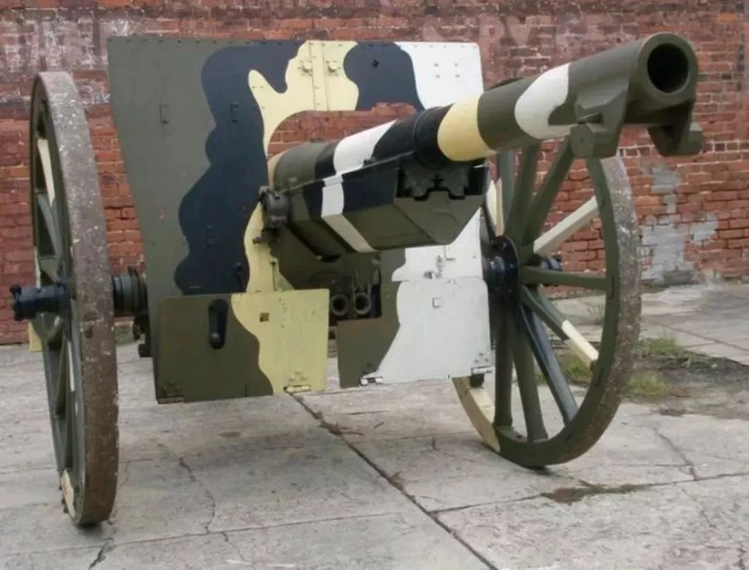李云龙的意大利炮,绰号75小姐,是现代火炮的祖奶奶!