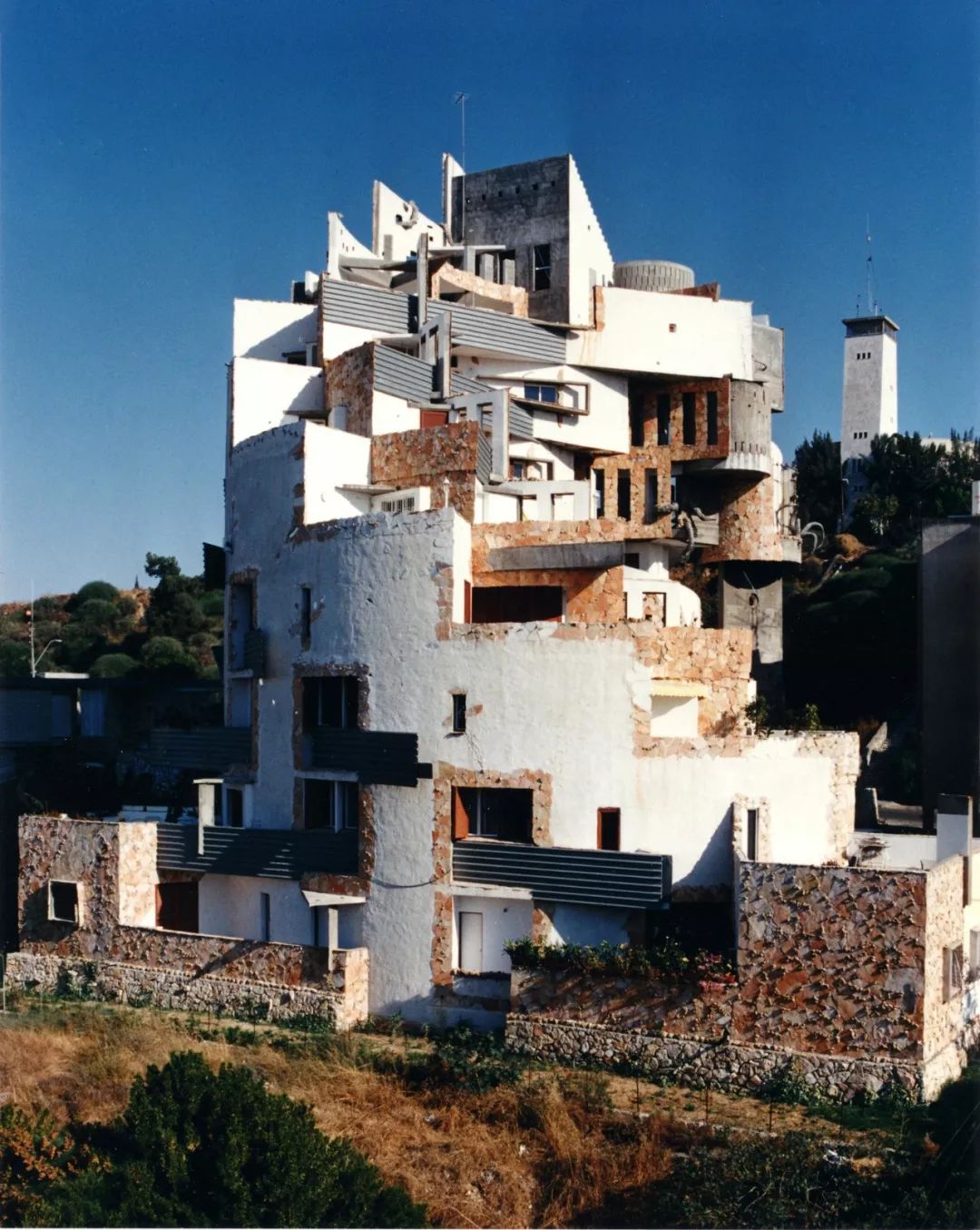 螺旋公寓 spiral apartment house