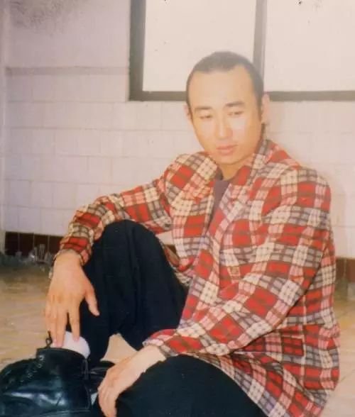 身材逆天胜过彭于晏这个健身17年的中国大叔究竟什么来头