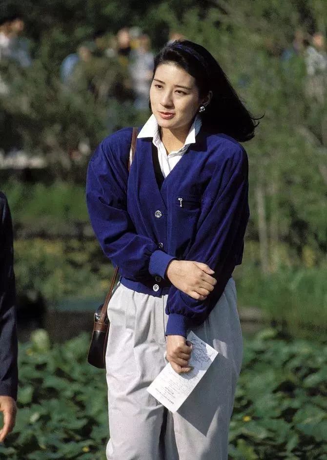 至于处女这个问题,说个番外,雅子遇到德仁之前,有一个关系稳定的男