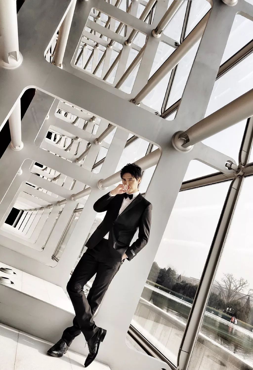 新青年阿云嘎绝处逢生