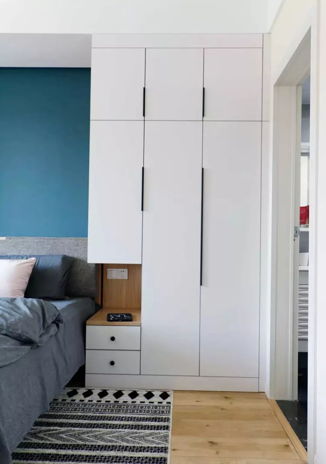 撞色衣柜,颜色撞得对,效果真的可以很美!