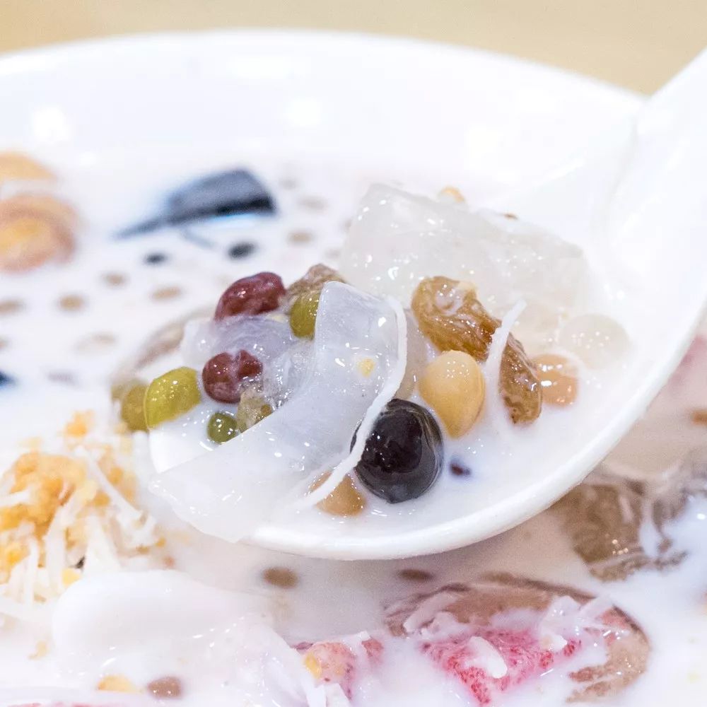 龙记海南正宗清补凉人均:10元营业时间:14:00-01:00地址:海珠区泰沙路