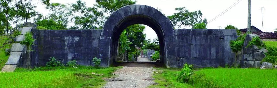 文化探访越南清化省胡朝城堡