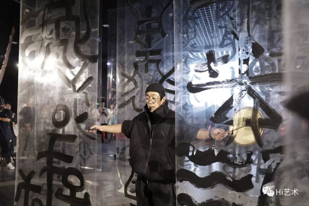 hi人物鲁大东短期目标是超越所有活着的书法家