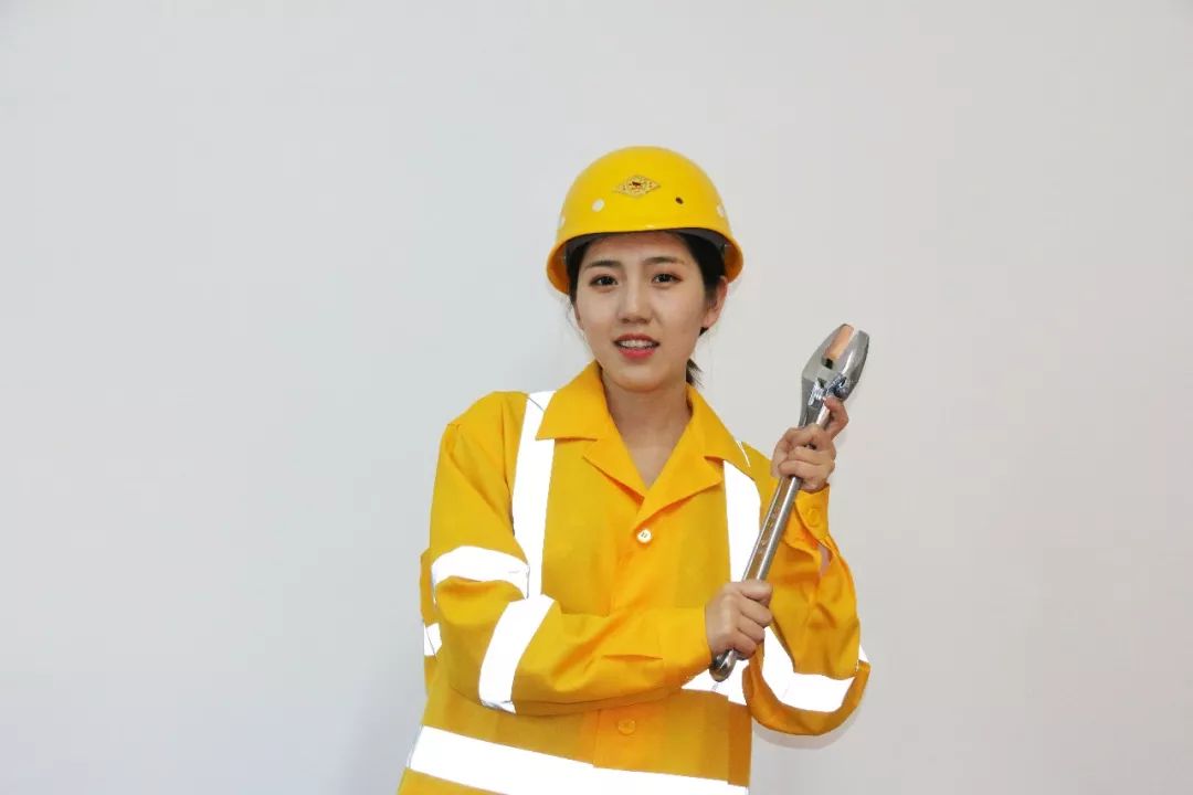 别催了铁路大厂女孩slay全场