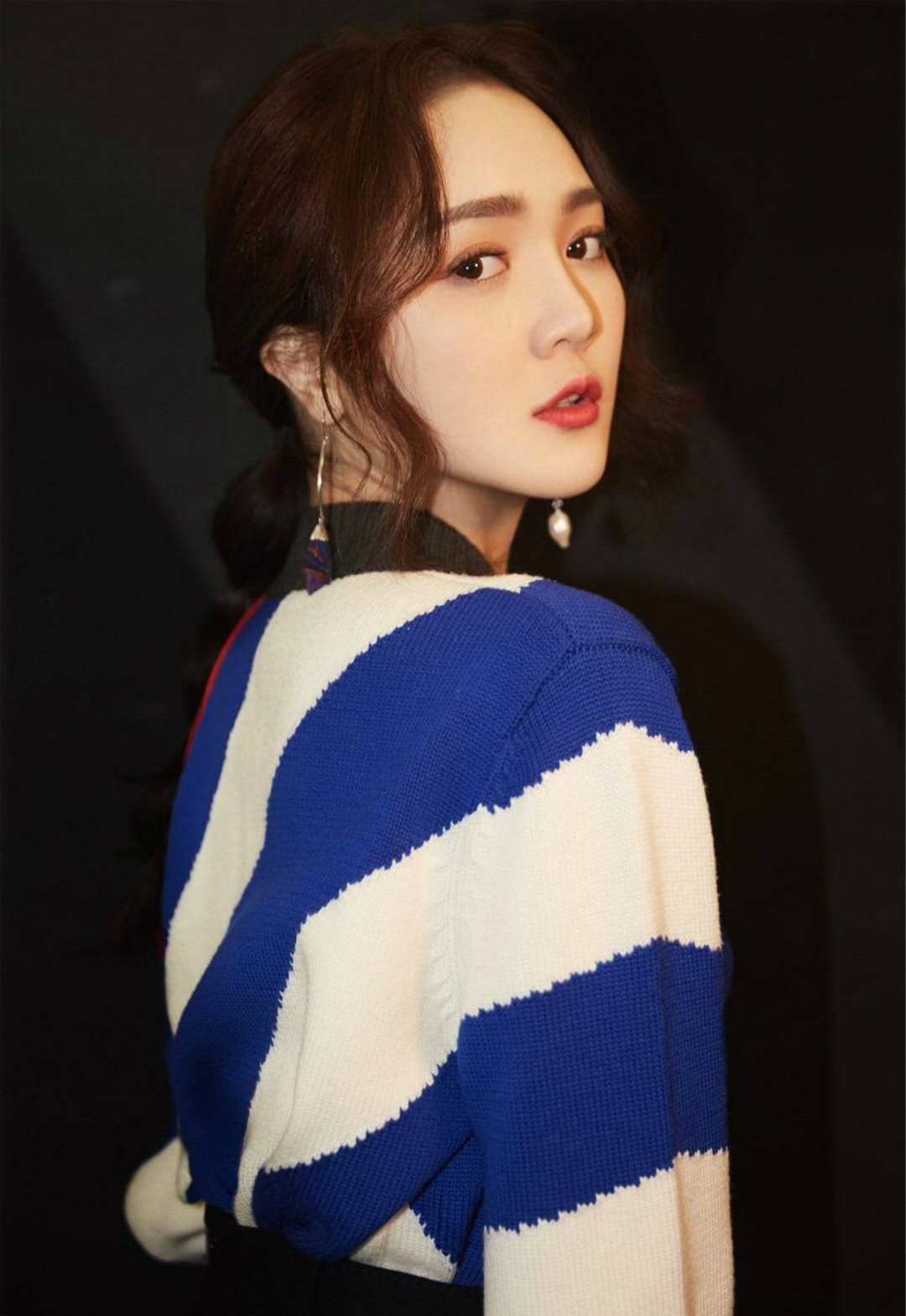 汪苏泷恋情确认女方也是娱乐圈里人赵雷曾是她的绯闻男友