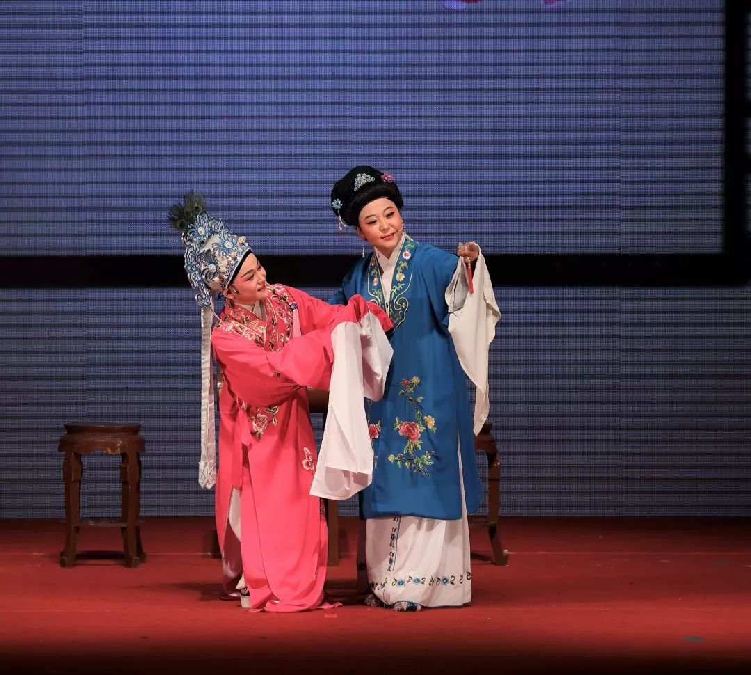 英台托媒liang zhu草桥结拜liang zhu前方多图,流量党护住流量哟~接