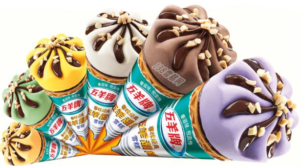 5 元这款麦片脆皮雪糕以生牛乳为主要原料,比传统奶粉制造的冰淇淋