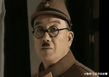 二战时的德国和日本士兵为什么都要留"方块胡"原因很简单_胡子
