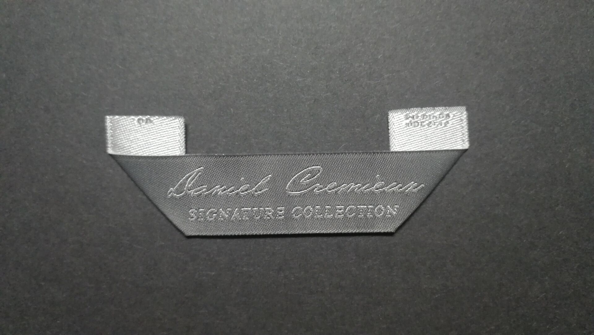 穿筘工艺,纹样设计(写花制版),上机工艺参数设定(纬密具轮,经纬纱张力