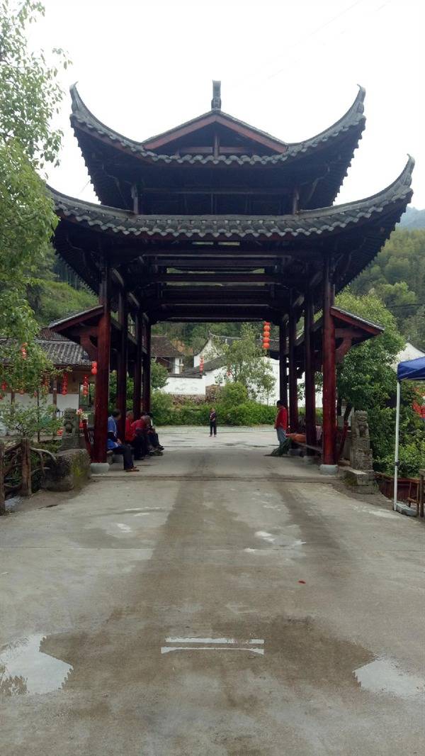 景宁旅游封金山偶遇一场婚嫁