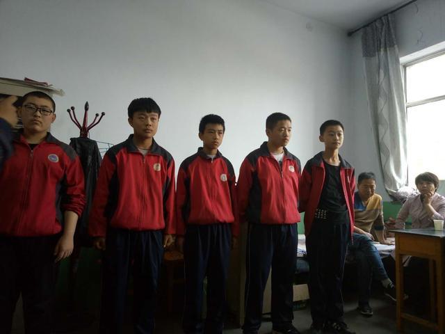 井陉县小作中学5月12日  第11个全国防灾减灾日系列活动掠影