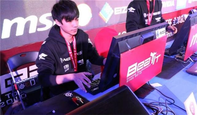 游久电竞浮生站在山巅的男人csgo主播冬瓜