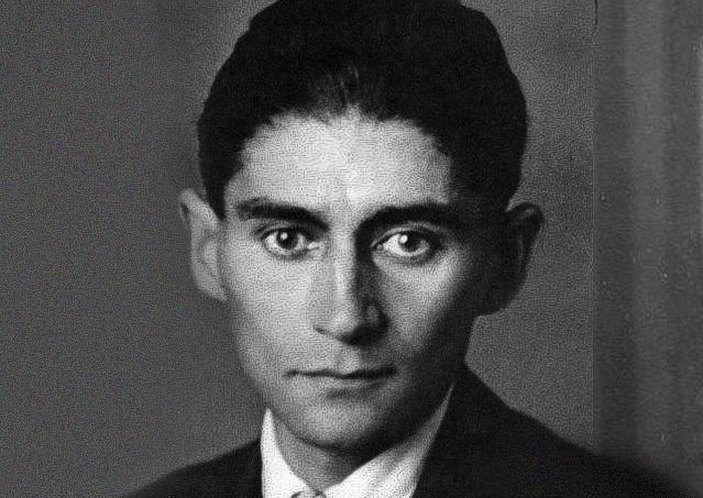 卡夫卡自我反省的名言一语道破了很多人迷失的原因发人深省