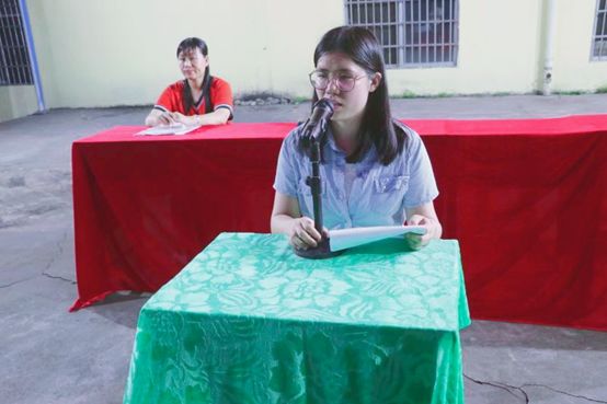 博白实验中学的女生都集中在这里难怪她们自爱自信自强有修养