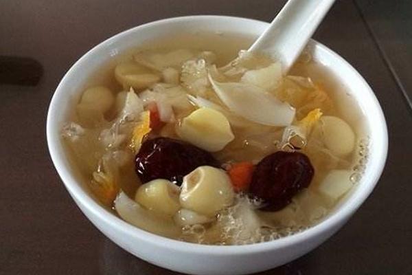 原创皮肤易干燥?在家常做这5道汤菜,皮肤q弹有气色