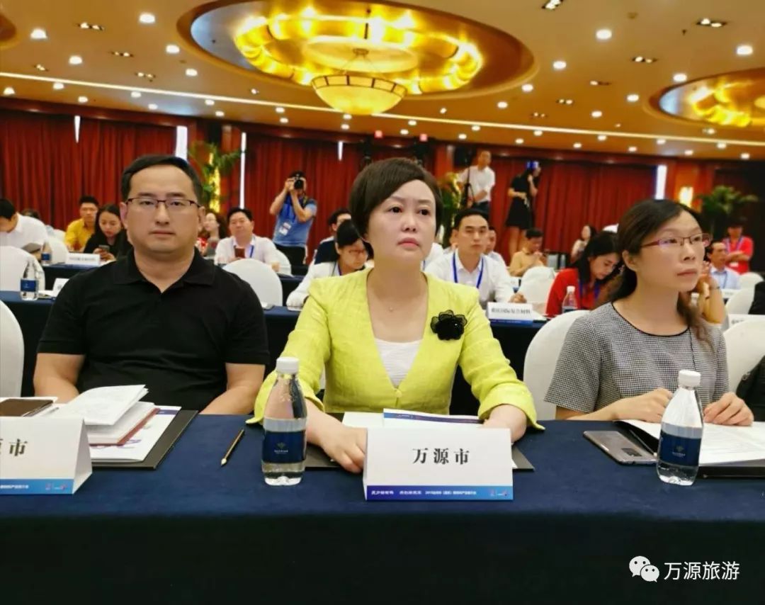 品味生活之美——茶具套装的潮流趋势