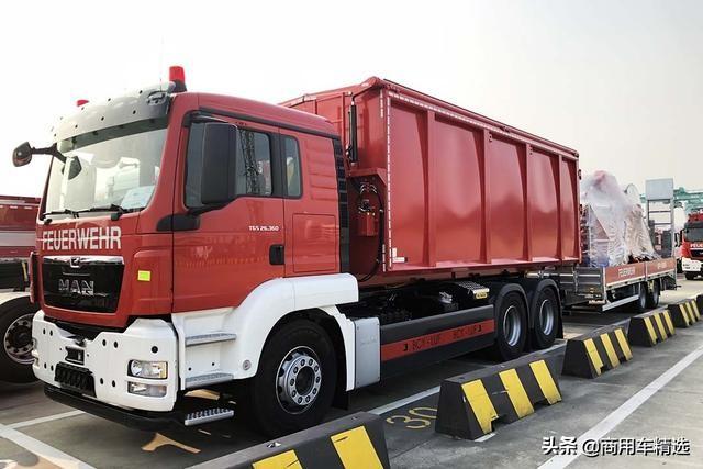 消防车也用中置轴 实拍德国原装远程供水单元_挂车