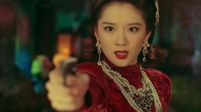 王纯在电视剧《灵魂摆渡3》中的《风华绝代》中饰演