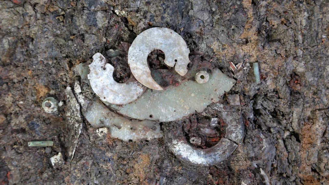 考古进行时芈克是谁她的墓中为何有如此多绝美的宝物