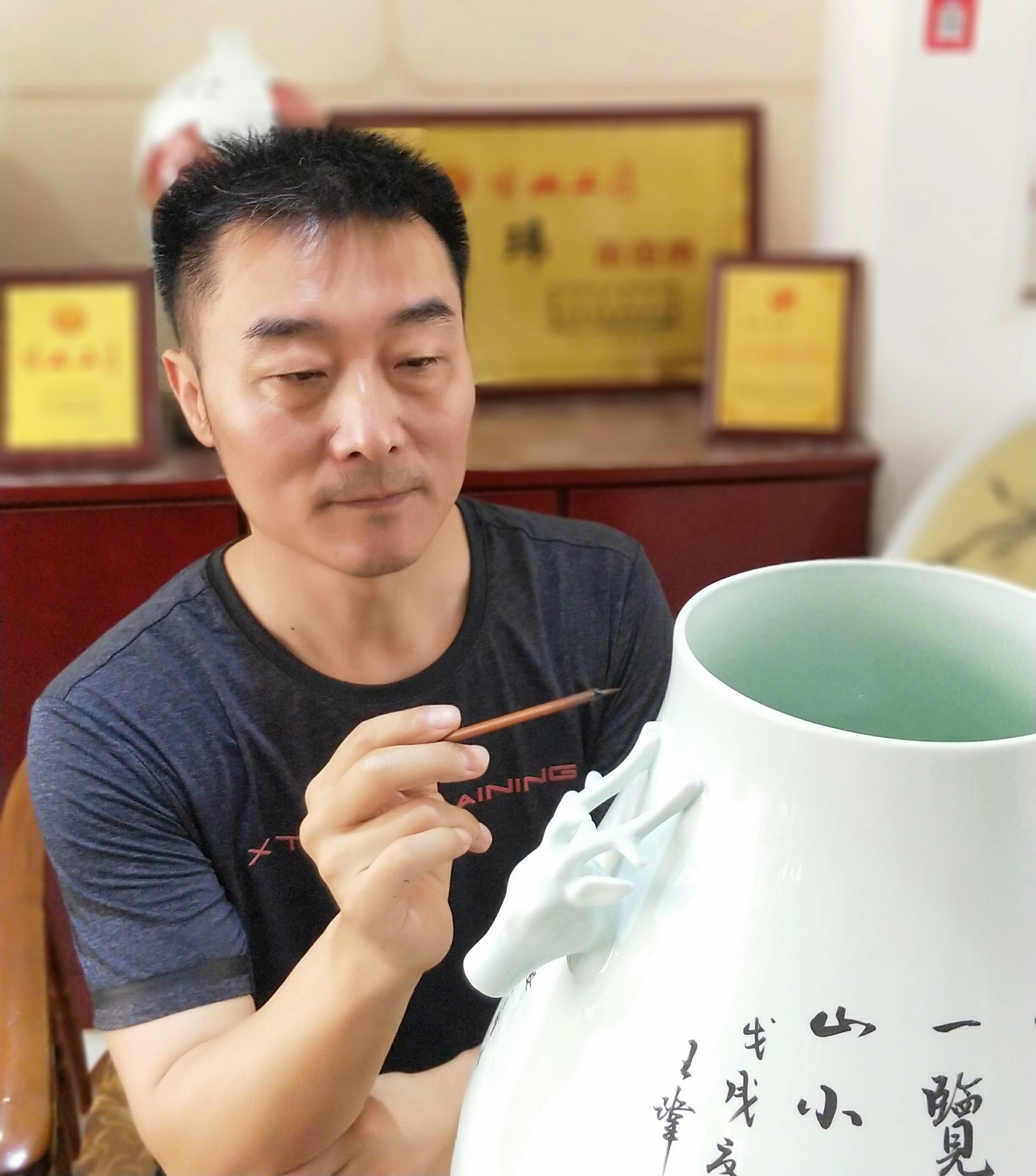 魅力中国艺术推选人物王玮华夏书画名家第187期