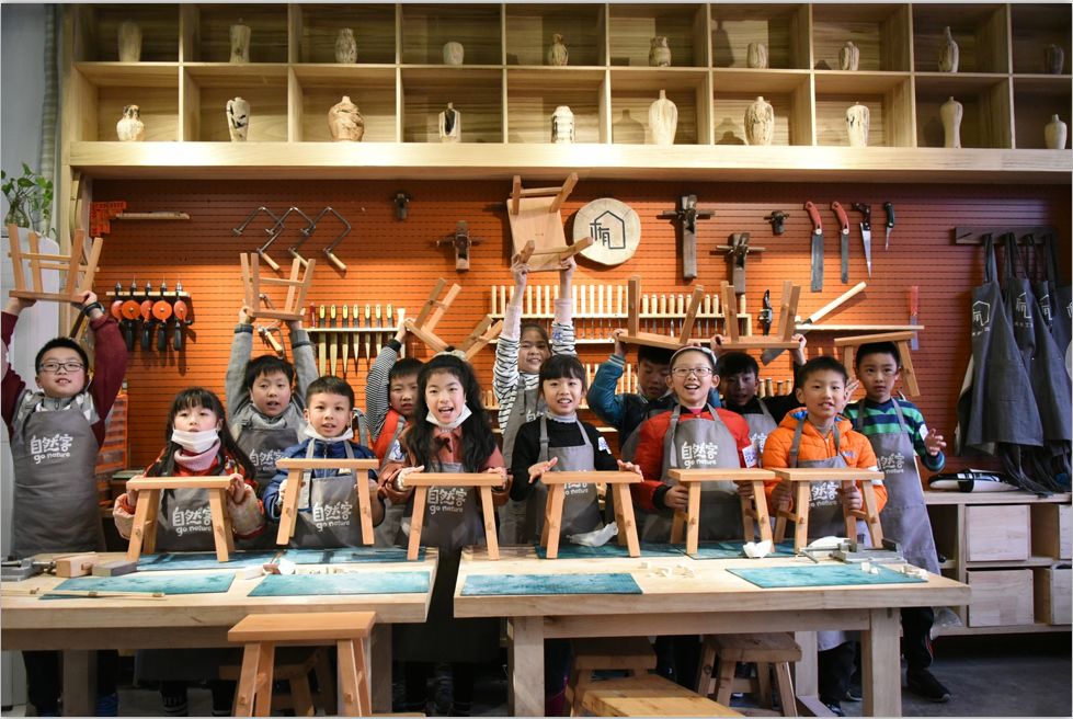 经典木工体验课招募526孩子的第一堂木工课从做一张出师凳开始