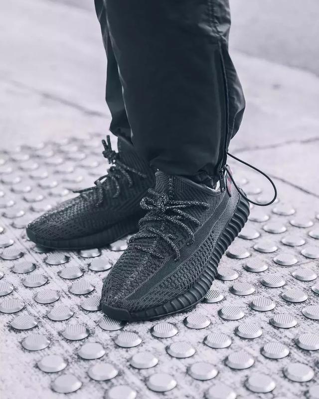 貨量95萬雙yeezyboost350v2黑天使上腳及發售詳情