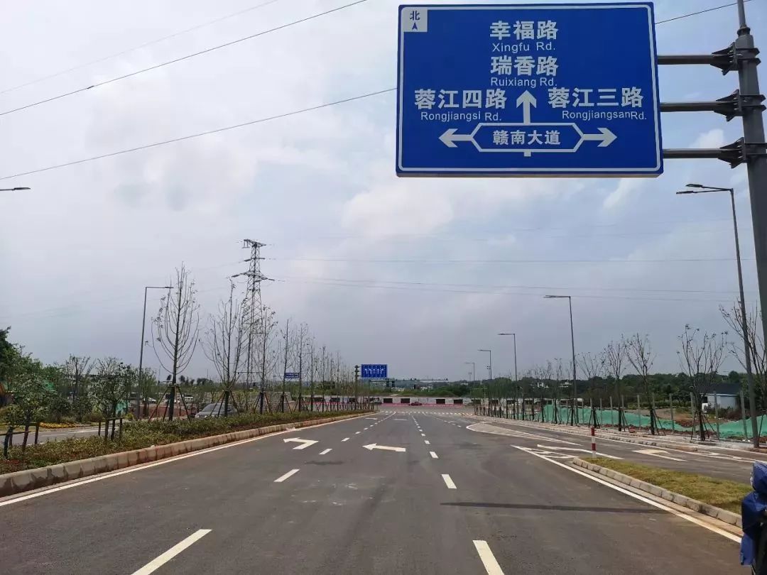 蓉江新区蓉江六路图片