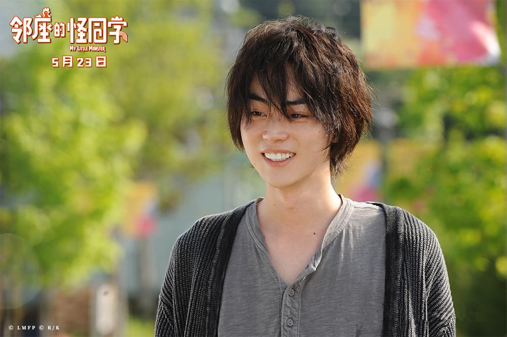 菅田将晖携糖衣炮弹来袭邻座的怪同学520开启点映甜满夏天