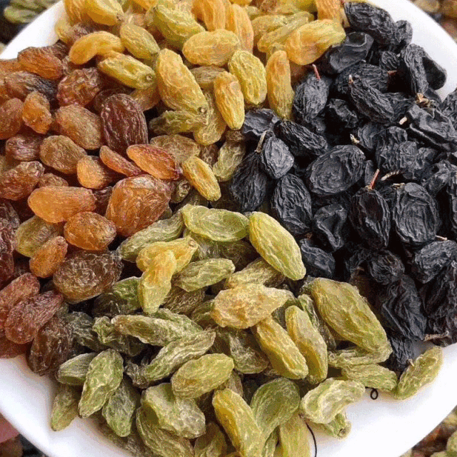 正宗的吐鲁番葡萄干,哈密瓜,竟然这么甜维吾尔族的民间手工艺品,独具