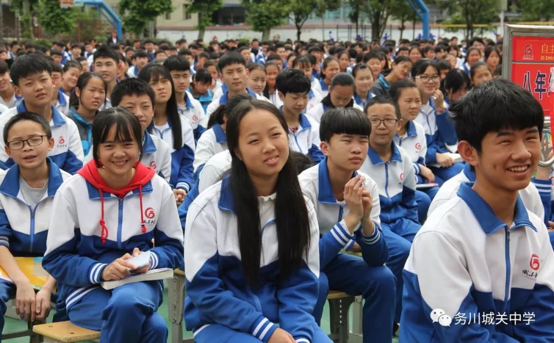 关注青少年成长培养合格的共产主义接班人