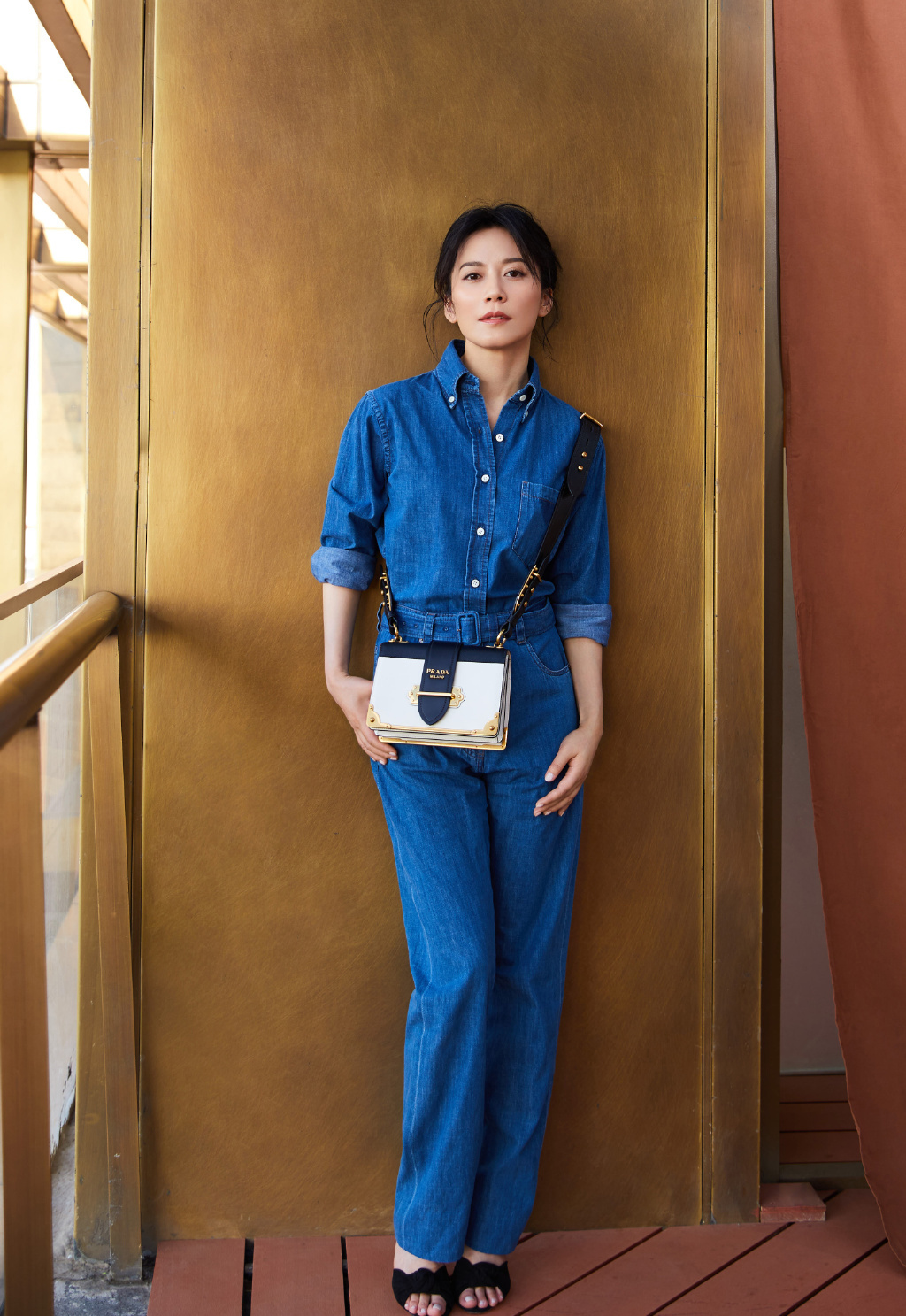 48岁不老女神俞飞鸿穿衣搭配太有技巧减龄又时髦高端还很大气