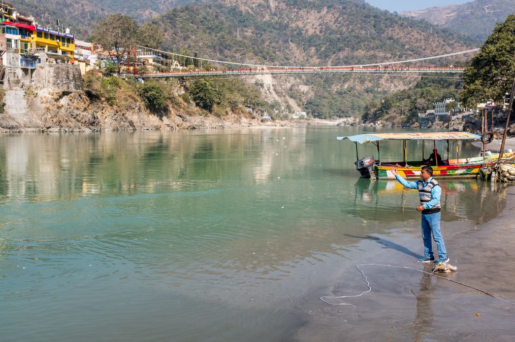 印度恒河上游还有这样一座小城:山清水秀安静祥和,还是旅行圣地