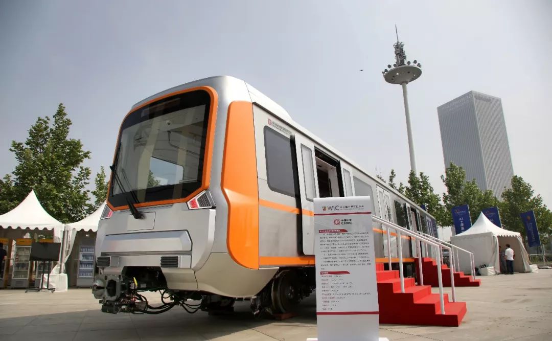 中车唐山公司研制的新一代智能b型地铁亮相_搜狐汽车_搜狐网