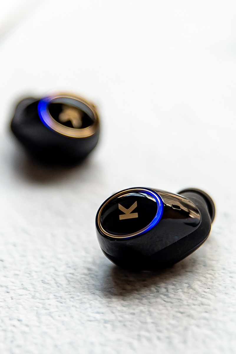 超长续航还能语音点歌500内性价比第一酷狗x5真无线耳机评测