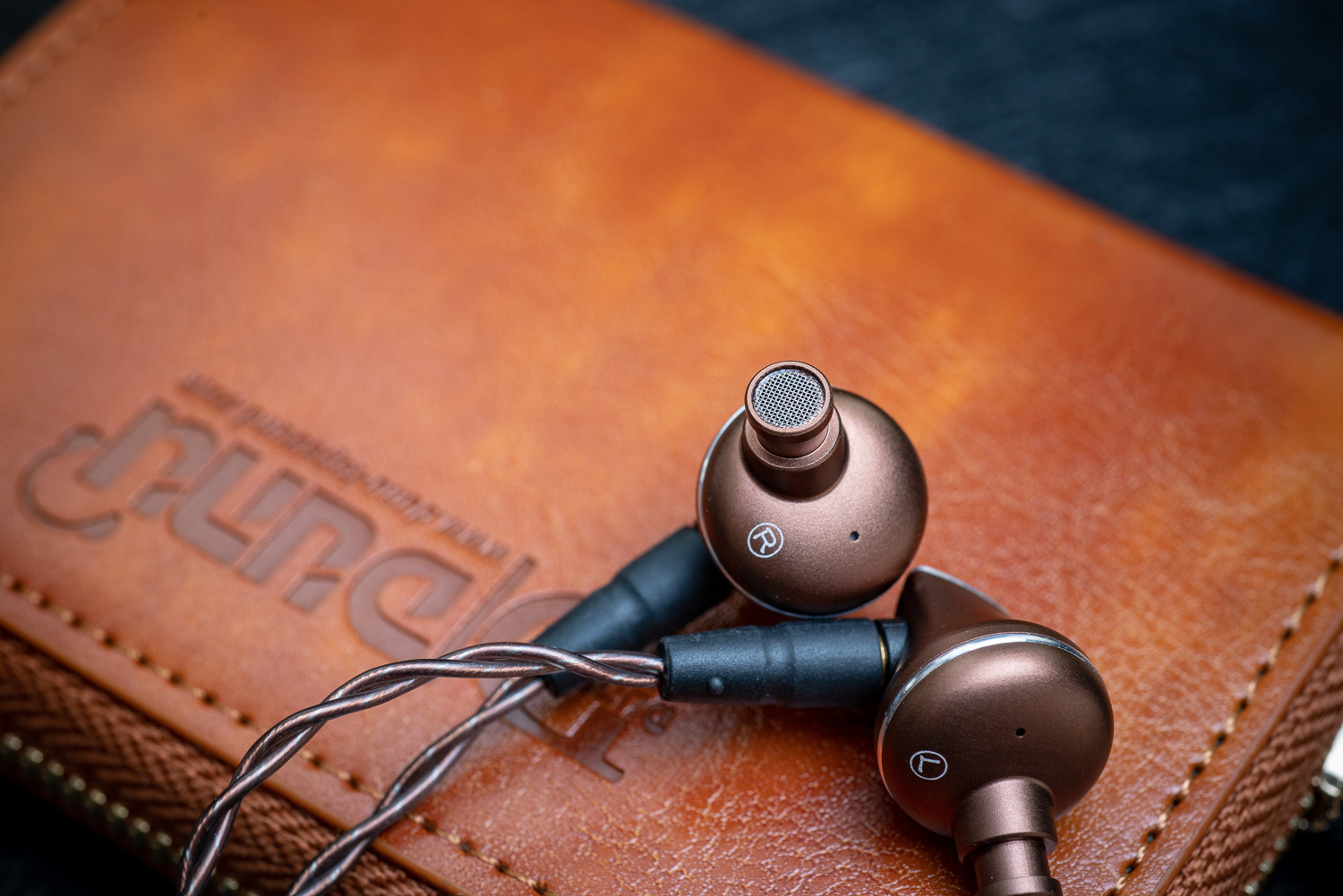 铍振膜入门化的精品之作达音科titan6尝鲜评测