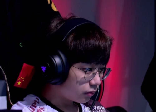 绝地求生4am醒目独狼再吃鸡17shou这句话却引争议